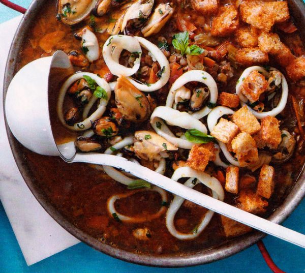 СУП-ИЗ-ЧЕЧЕВИЦЫ-СМИДИЯМИ-И-КАЛЬМАРАМИ